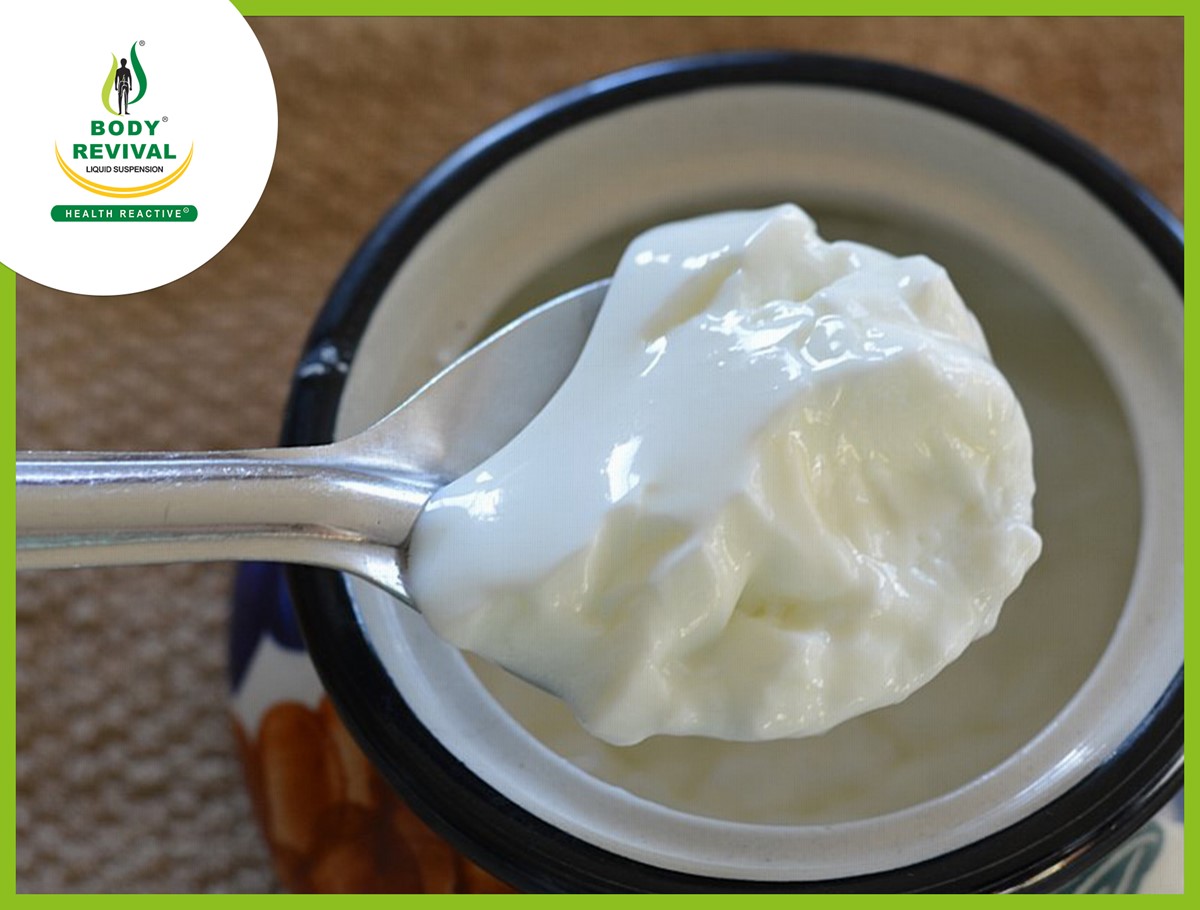 Top 10 Health Benefits & Uses of Yogurt (Curd/Dahi)