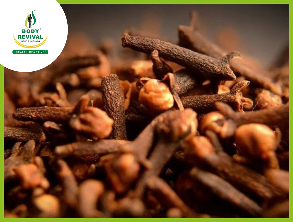 12 Health Benefits Of Cloves (Laung) & Side Effects