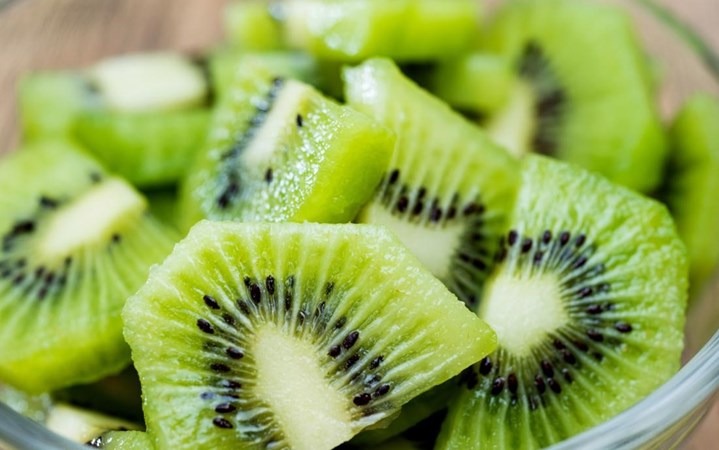 Top 6 Health Benefits of Kiwi Fruit